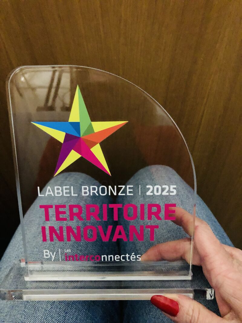 Label interconnecté 2025